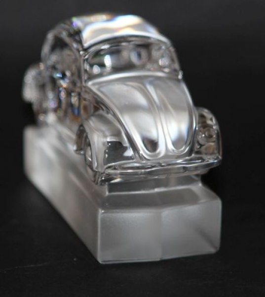 Volkswagen Beetle Paperweight 1950 FK Galena on base (4586)